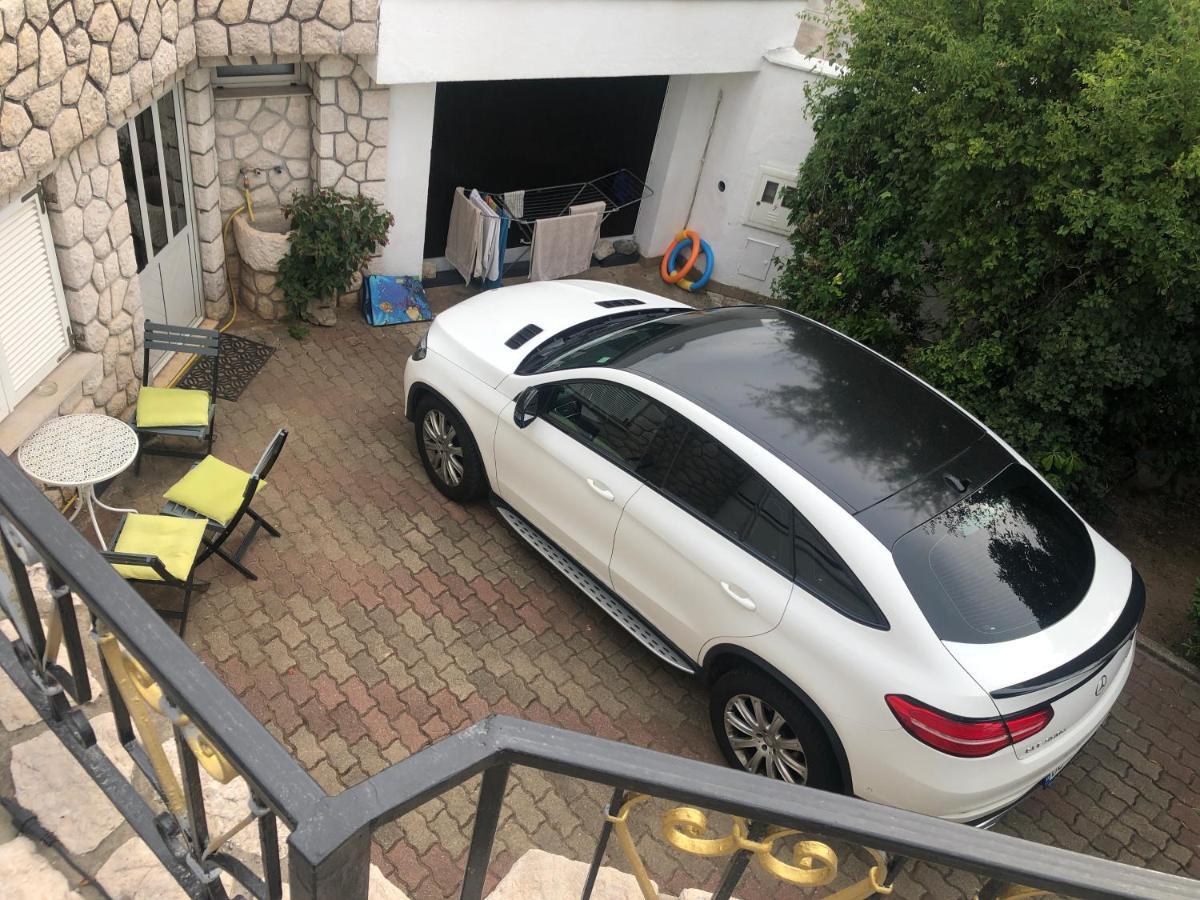 La Villa - Beach House & Rooms Цриквеница Экстерьер фото